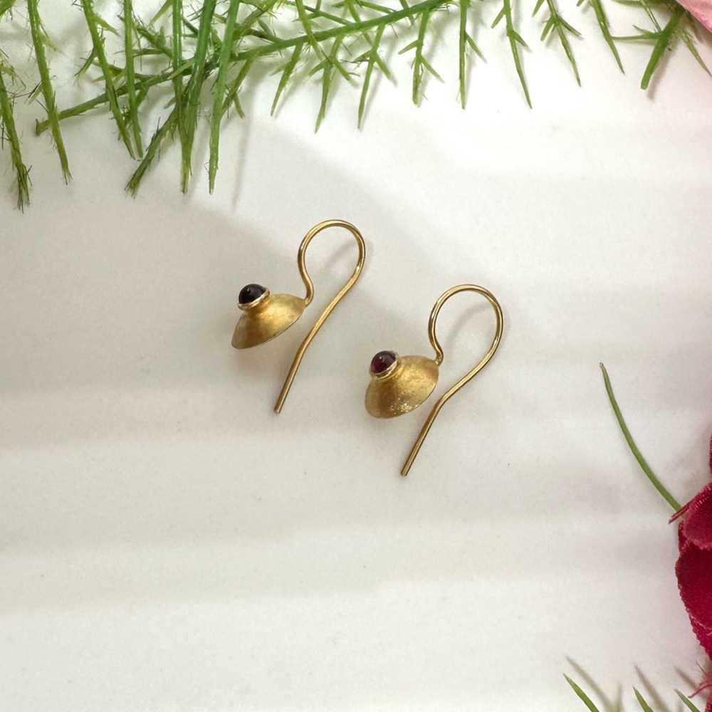 ⚜️Cabochon Brushed Gold Euro Hoop Earrings - Picture 3 of 9
